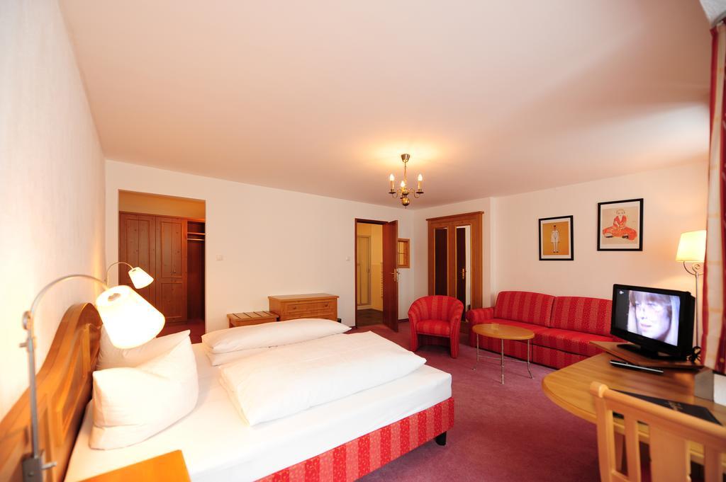 Hotel Krone Matrei am Brenner Habitación foto